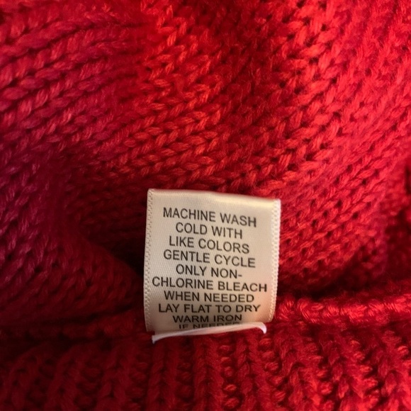 Red Cable Knit Tunic Sweater Size L Round Neck Front Pockets JohnPaulRichard - Picture 8 of 9